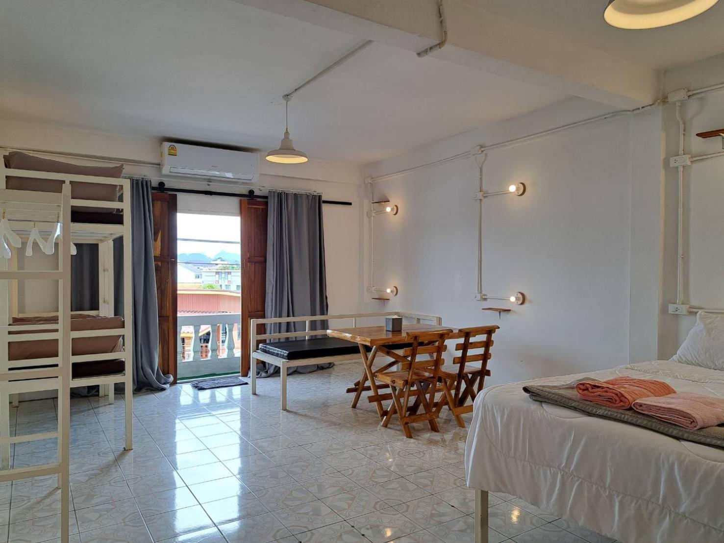 8 SLEEPER STREET Hostel Krabi town Exterior foto