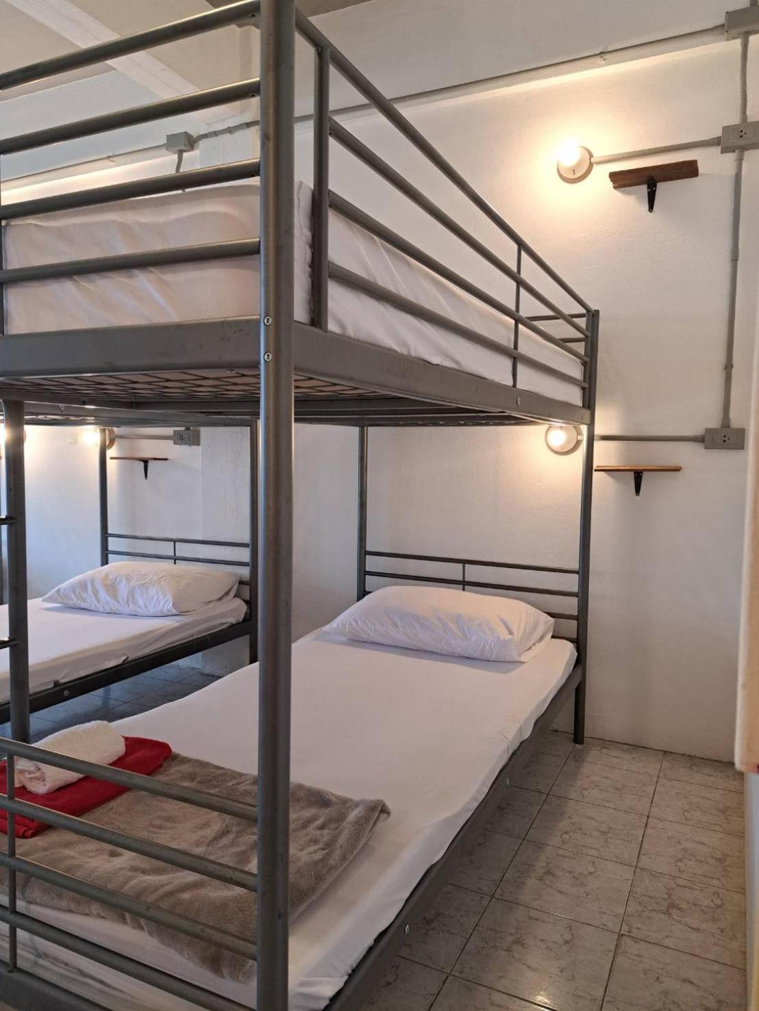 8 SLEEPER STREET Hostel Krabi town Exterior foto